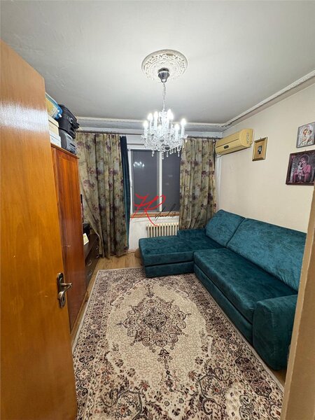 Doamna Ghica, vanzare apartament 3 camere.
